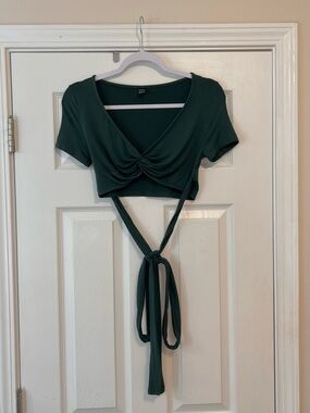 SHEIN Dark Green Twist Front Tie Back Crop Top Short Sleeve Stretchy Cute
